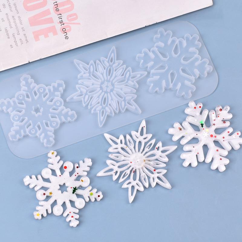 Christmas Craft Embellishment - Ornement de flocon de neige creux